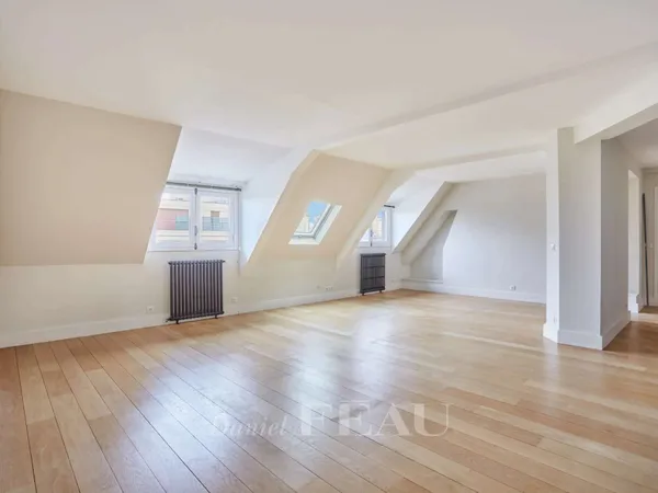 Appartement 3 pièces 120 m²
