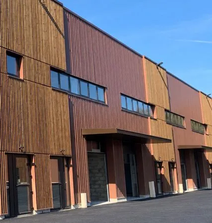 Local d'activité 177m² + bureau