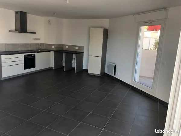Appartement Location Nîmes 3p 70m² 950€
