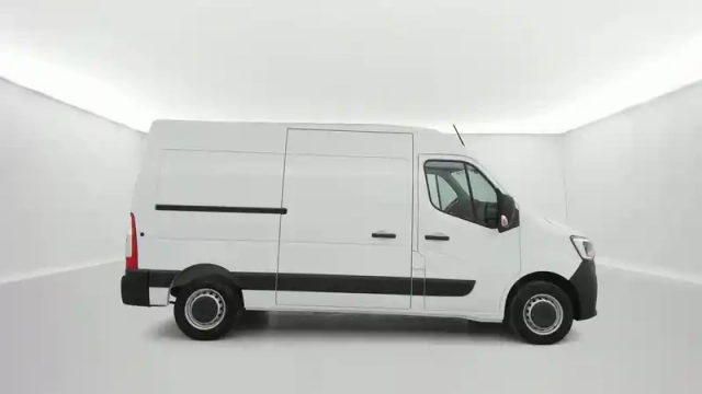 Renault Master fgn trac f3500 l2h2 blue dci 135 — photo 6