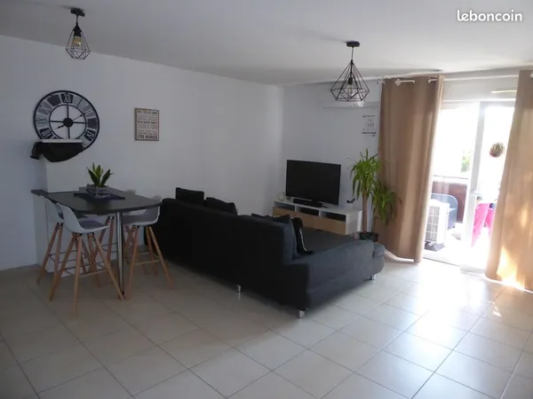 A louer T3 à Grans