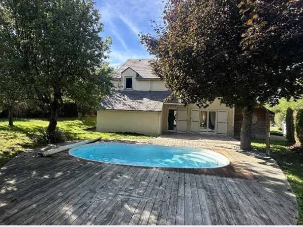 Maison 6 pièces, 5 chambres, piscine