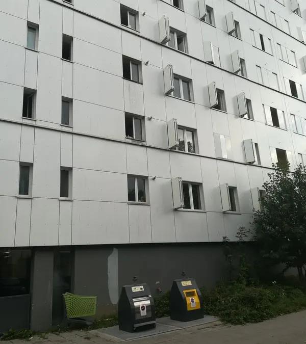 Photo 1