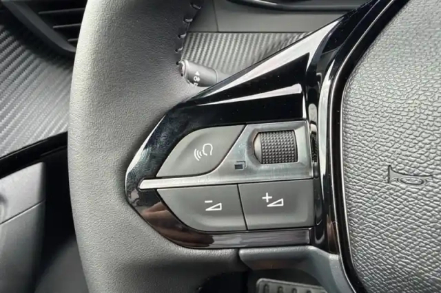 Peugeot 2008 electrique 54 kwh 156 ch — photo 14