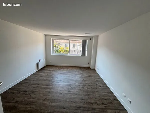 Bureaux 60 m²
