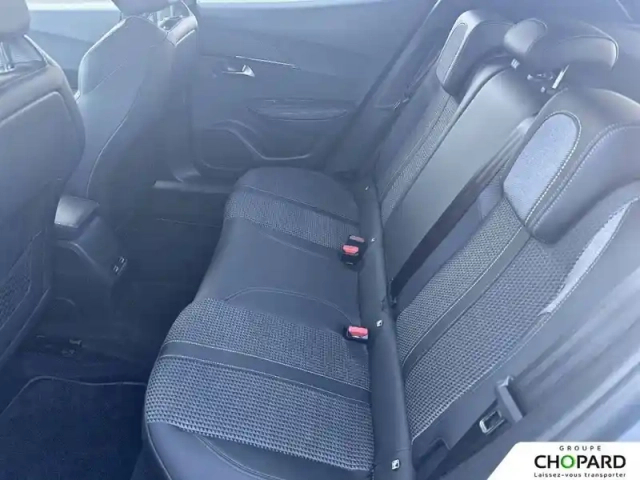 Peugeot 2008 electrique 136 ch — photo 18