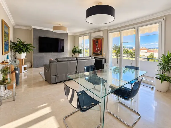 Appartement T3 dernier étage lumineux et sans vis-à-vis