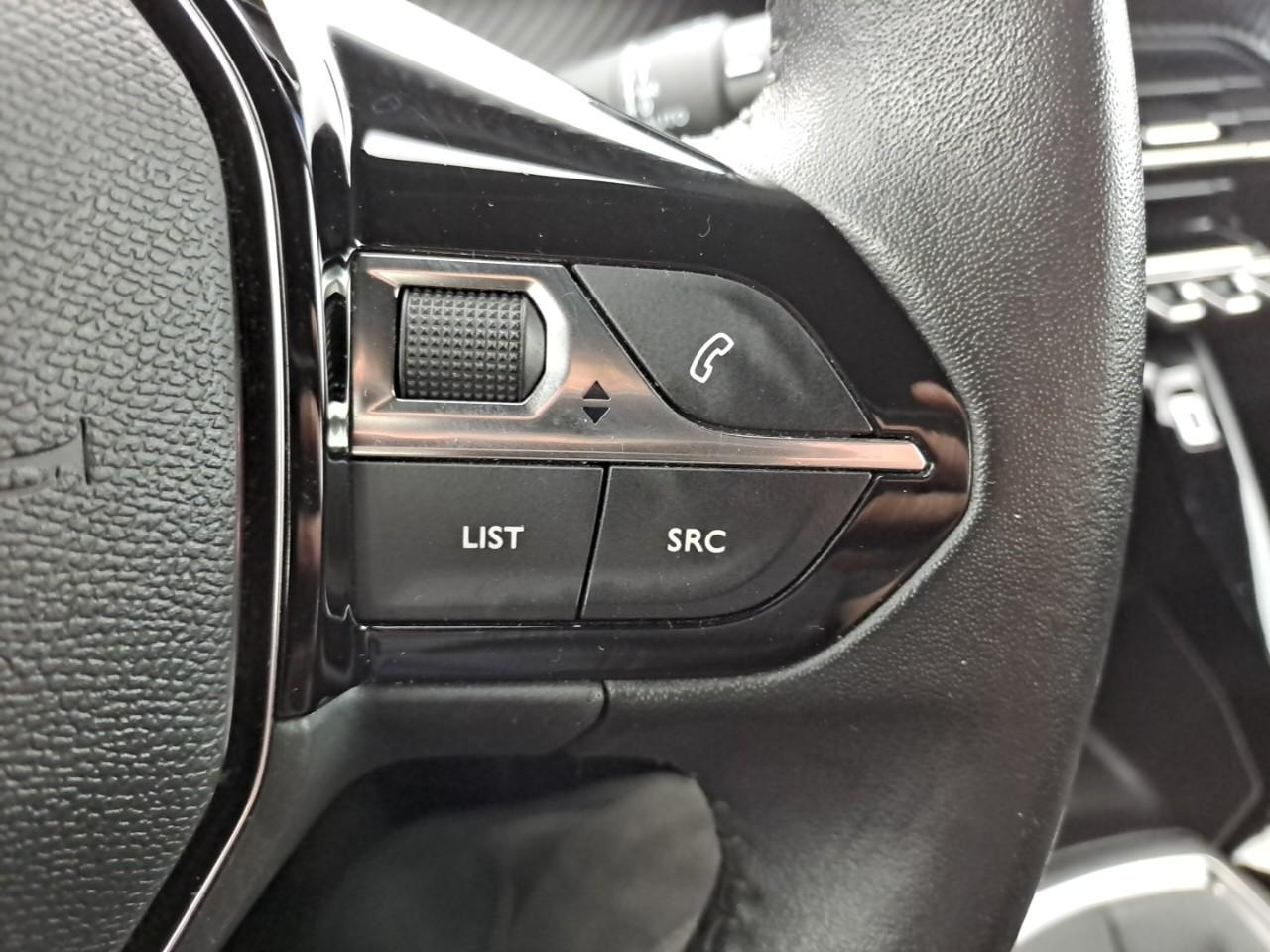 Peugeot 2008 puretech 100 s&s bvm6 active pack — photo 28