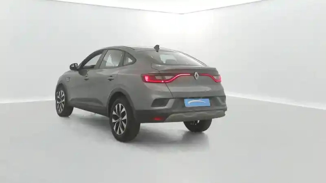 Renault Arkana tce 140 edc fap — photo 30