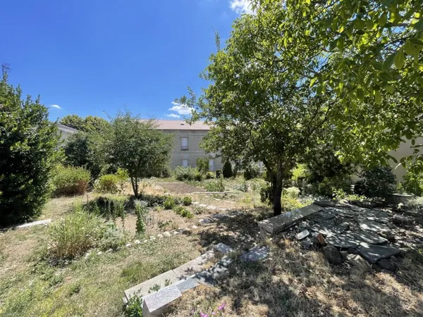 Terrain en individuel 828 m²