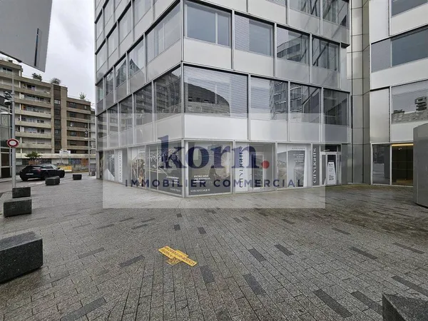 Boutique 302 m²
