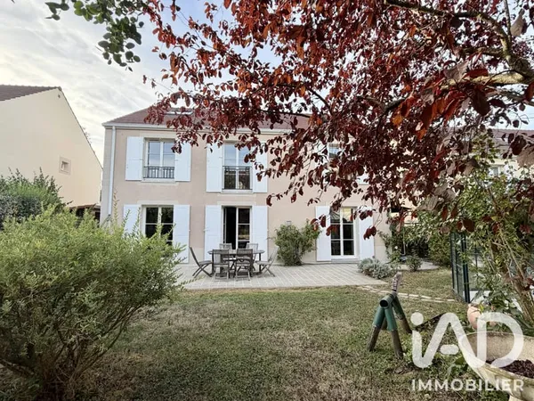 Maison 7 pièces 196 m²