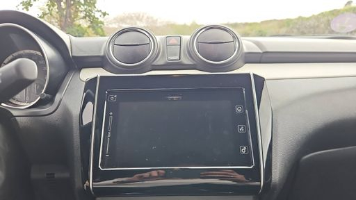 Suzuki Swift 1.2 DualJet 83 Hybride - Privilege – 2020 – 87265 km – Hybride essence – Boîte Manuelle — photo 11
