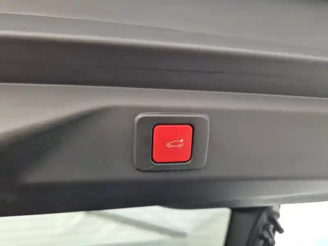 Peugeot 3008 hybrid 145 e-dcs6 — photo 6