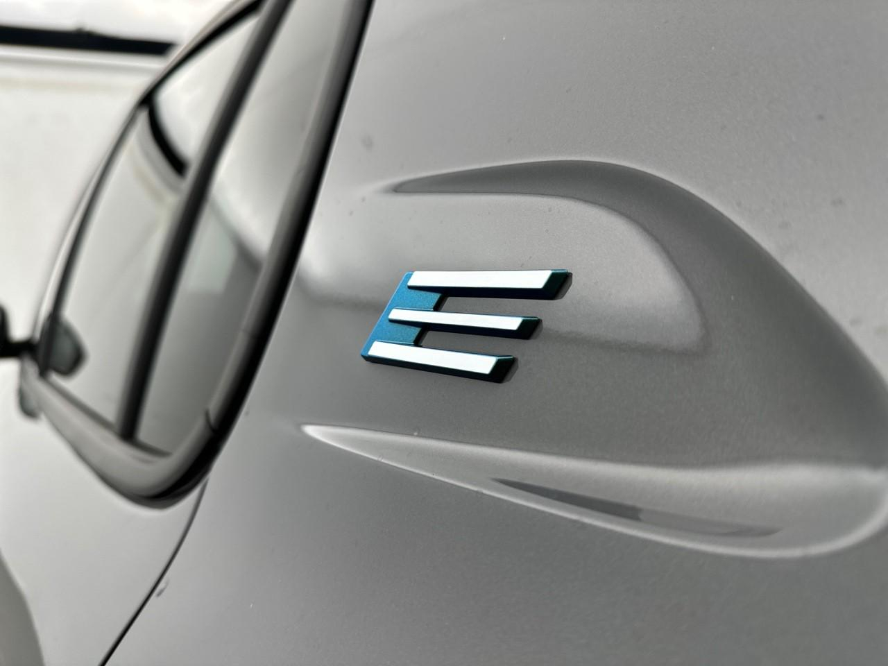 Peugeot 208 electrique 50 kwh 136ch allure — photo 32