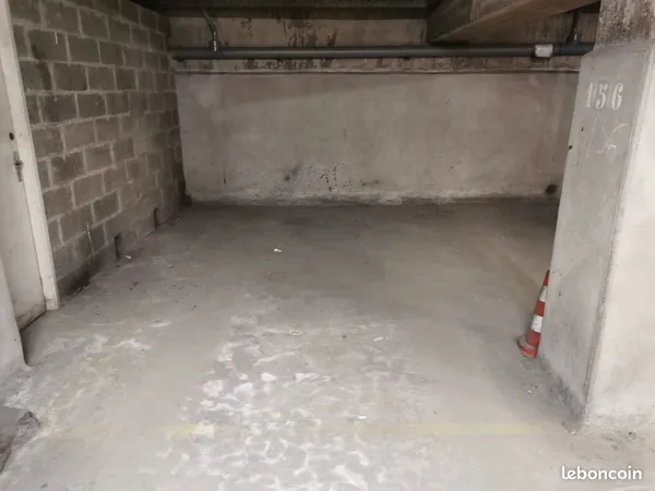 Stationnement Location Rennes   80€