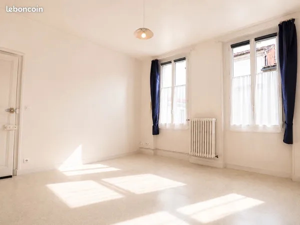 Studio 1 pièce 31 m²