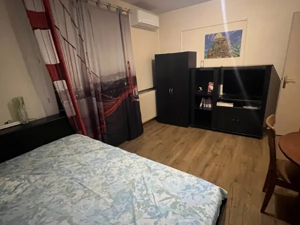 Loue studio meublé