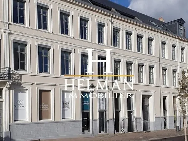 Local 2 pièces 294 m²
