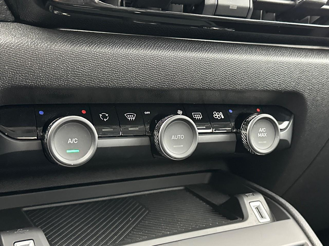 Citroën C4 X hybride 145 ch e-dcs6 plus — photo 25