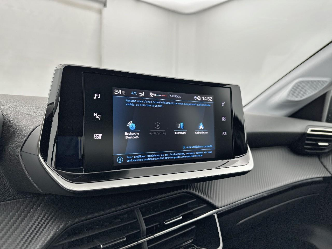 Peugeot 208 puretech 75 s&s bvm5 style — photo 23