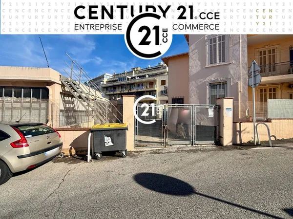 ENTREPÔT ET BUREAUX A VENDRE