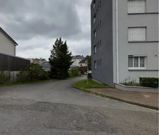 Stationnements et cave