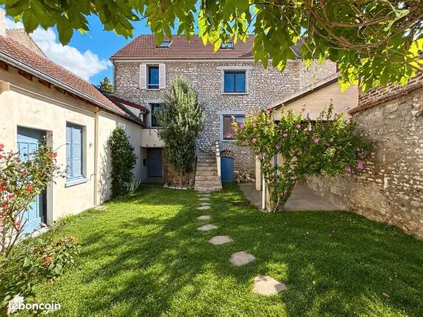 Maison 6 pièces 136 m²