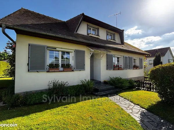 Maison 6 pièces 138 m²