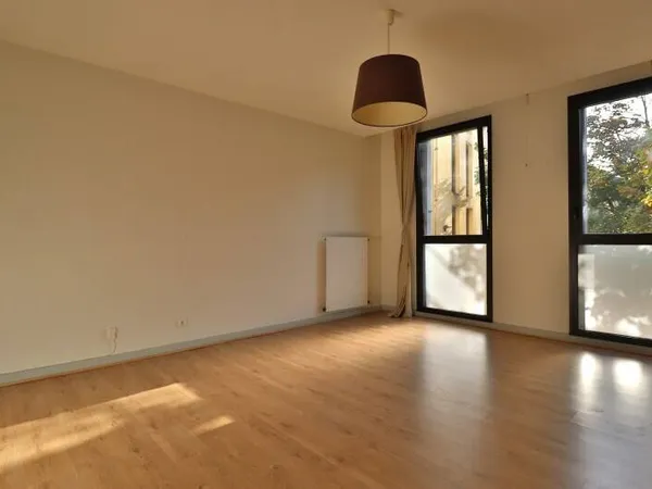 Appartement 2 pièces 73 m²