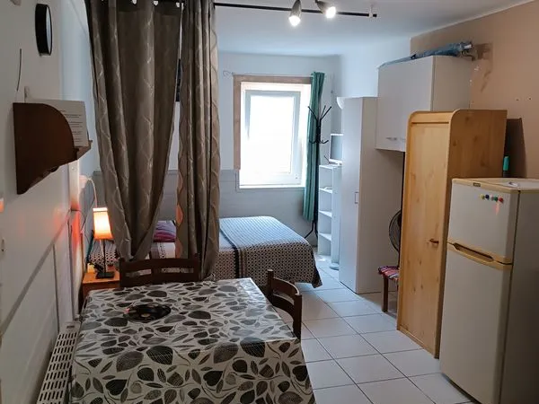 Studio meublé