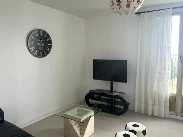 Chambre en colocation appartement T4 meublé