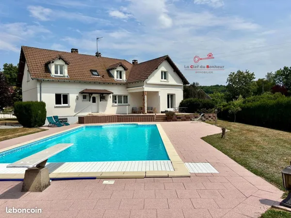 Propriété 6 pièces 200 m²