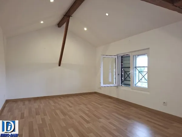 Maison de village avec jardin