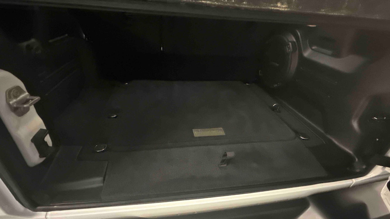 Jeep Wrangler Unlimited 4xe 2.0 l T 380 ch PHEV 4x4 BVA8 — photo 13