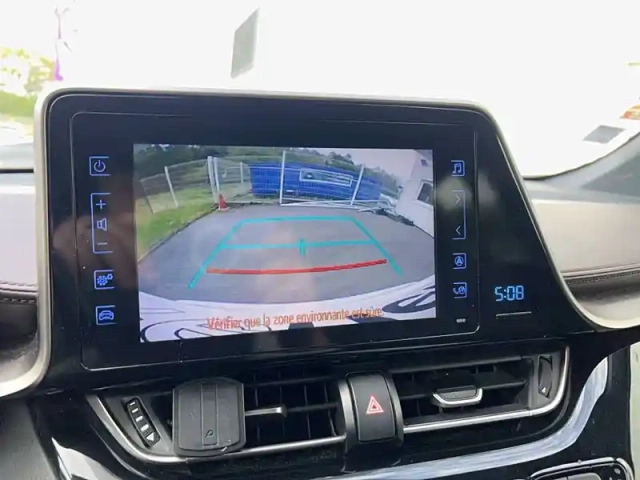 Toyota C-Hr pro hybride 122h — photo 29