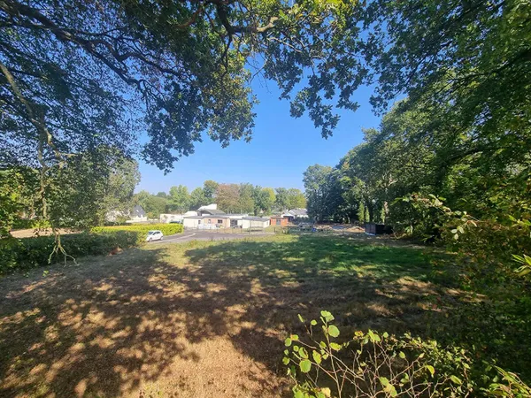 Terrain 1027 m²