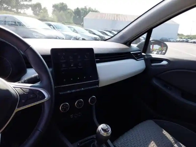 Renault Clio tce 90 — photo 14