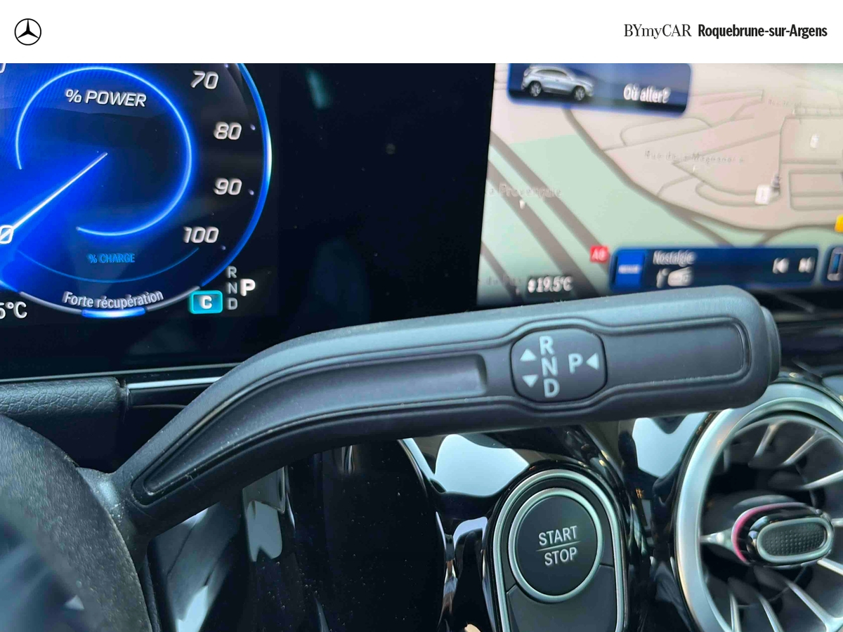 Mercedes EQA 250+ — photo 22