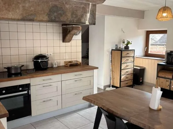 Maison mitoyenne d'un côté