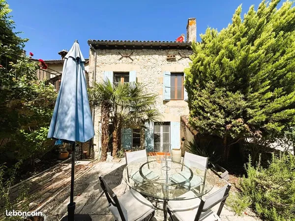 Maison 6 pièces 230 m²