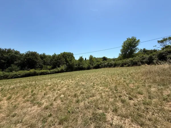 TERRAIN 3071 MÂ² DONT 1942 MÂ² CONSTRUCTIBLES