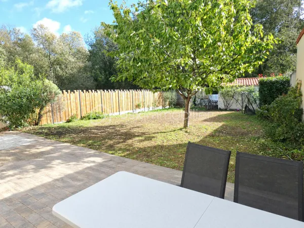 Maison 5 pièces 422 m²