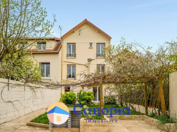 Maison de plain-pied 6 pièces 130 m²
