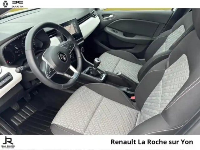 Renault Clio 1.5 blue dci 100ch evolution - 24 — photo 3