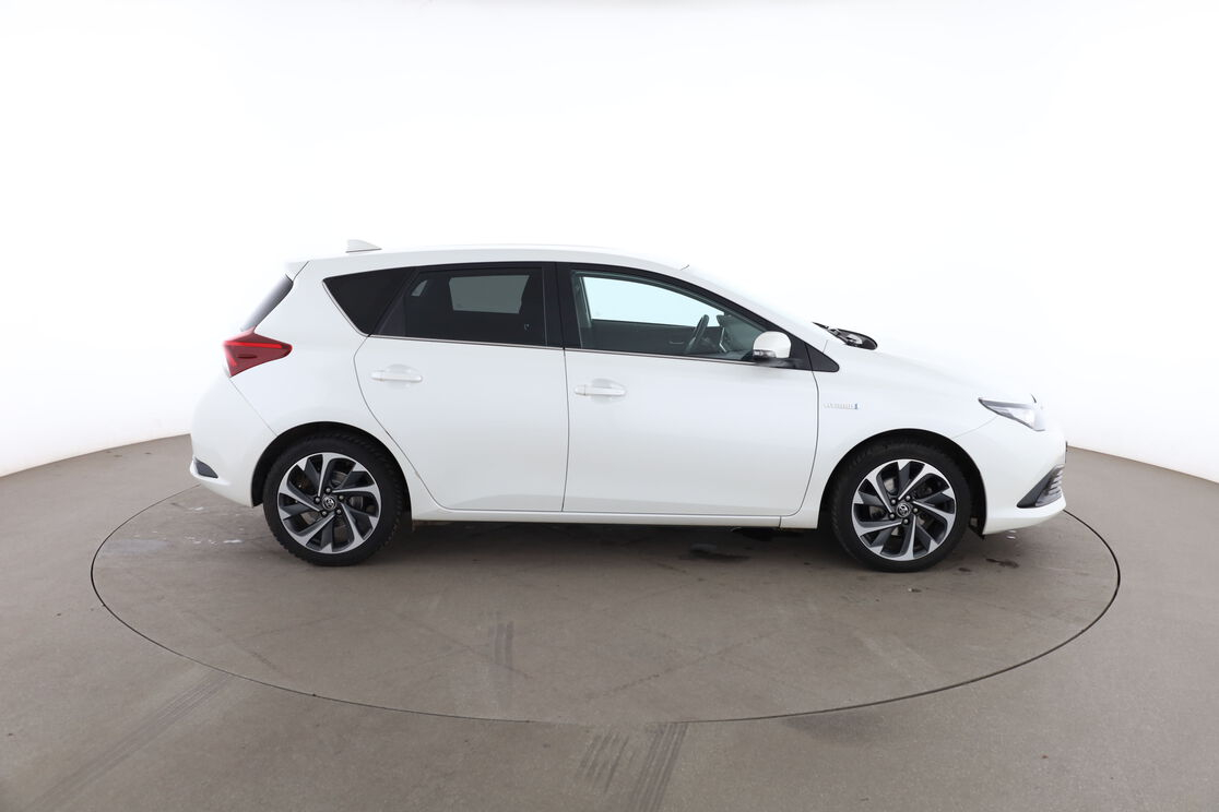 Toyota Auris 1.8 Hybride Design — photo 6