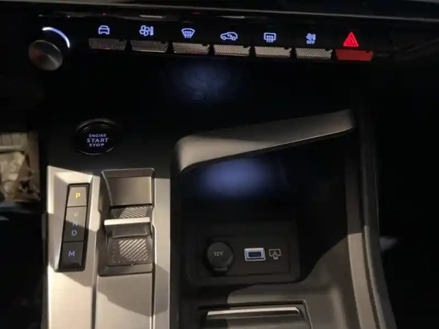 Peugeot 308 hybrid 145 e-dcs6 — photo 2