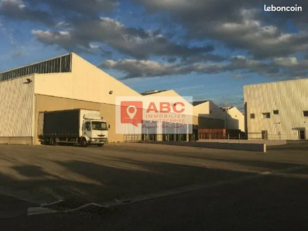 LOCAL D'ACTIVITE 1226 m² NIMES