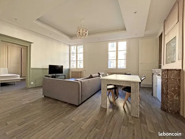 Appartement 2 pièces 64 m²