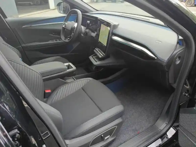 Renault Megane e-tech 220 ch autonomie confort — photo 14